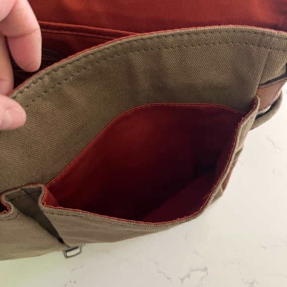Fossil Messenger Bag